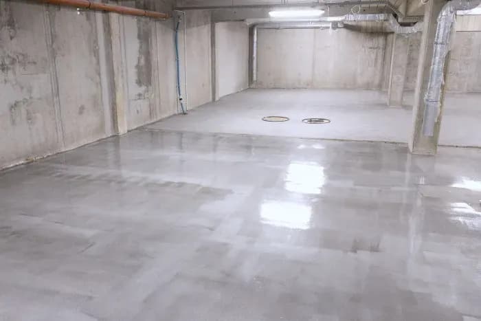 Jaki grunt pod wylewkę samopoziomującą, aby uniknąć problemów z podłogą?