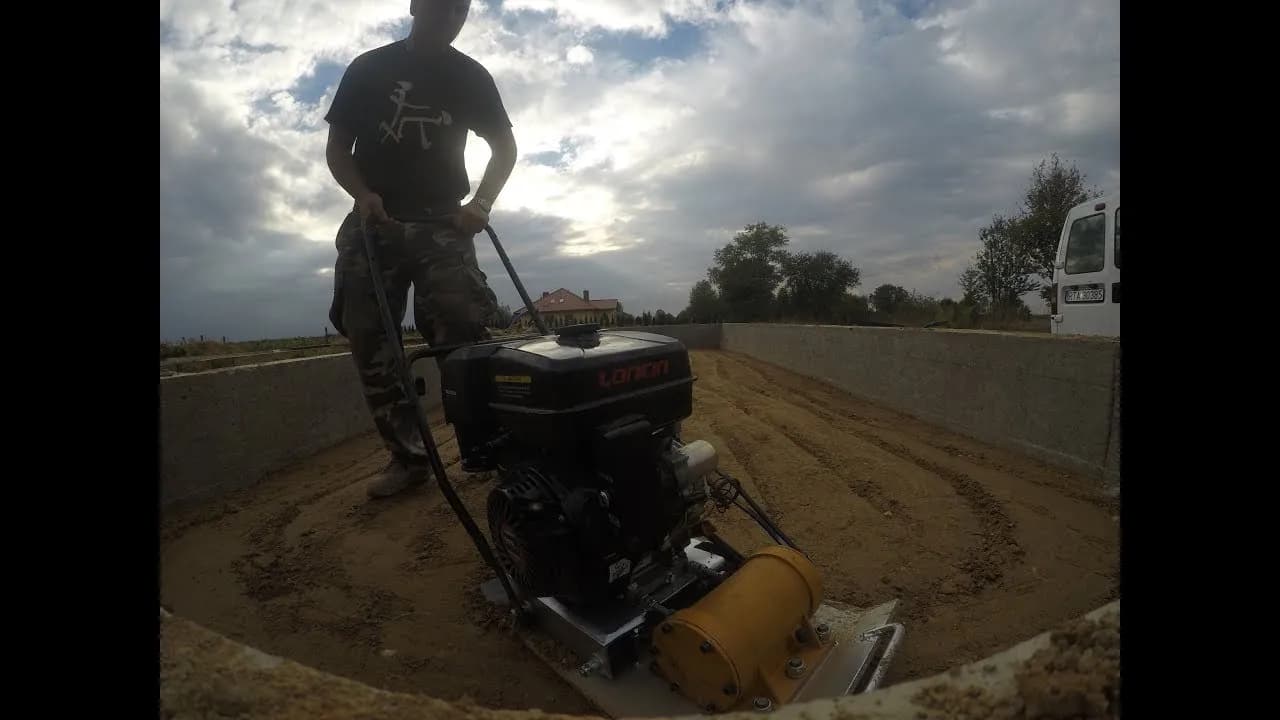 Jak zrobić zagęszczarkę do gruntu – uniknij kosztownych błędów